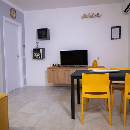 Apartamento La Casa Sul Naviglio Di Debora Milán Exterior foto